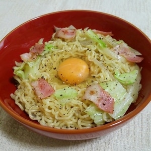 インスタントで簡単！焼きとんこつラーメン☆